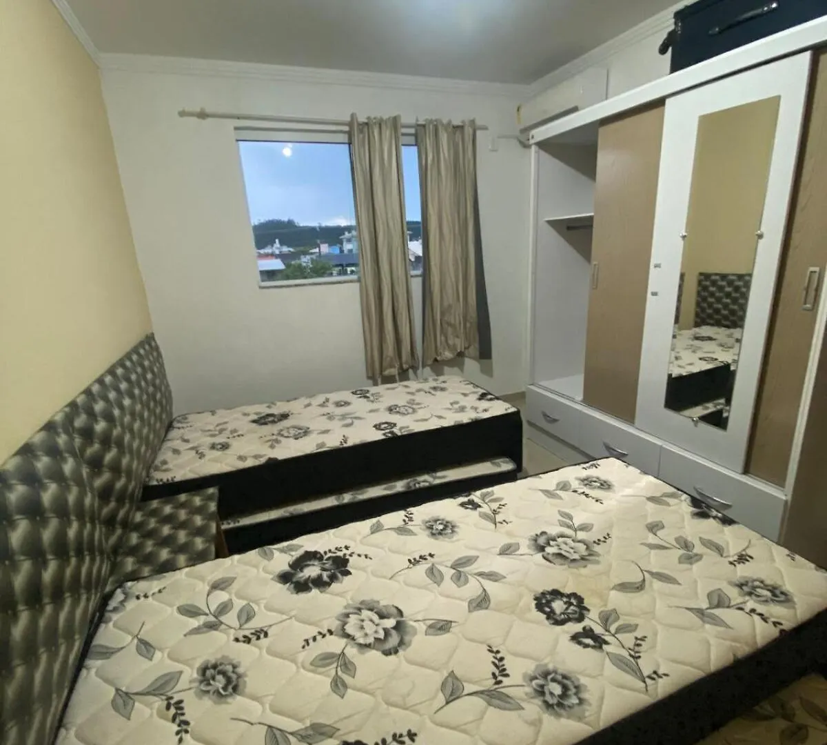 Large Apto For 8 People 400 Meters From The Beach Florianopolis